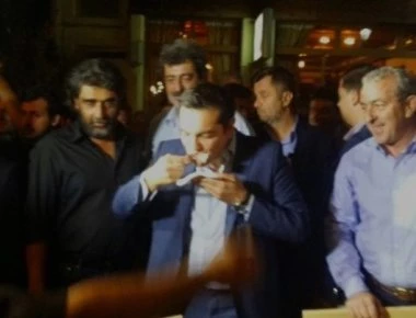 Δ.Καμμένος: «Σήμερα Τσίπρας & Κοτζιάς θα τρώνε αστακούς με τον Ζάεφ ενώ οι σημαίες θα έπρεπε να κυματίζουν μεσίστιες»
